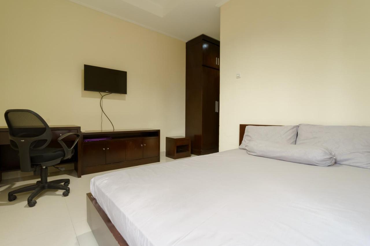 Dago Suites Syariah Cikarang Mitra Reddoorz ブカシ エクステリア 写真