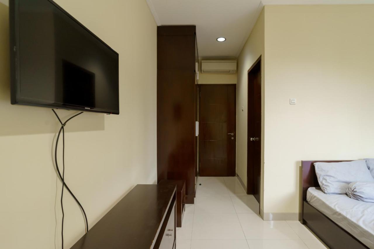 Dago Suites Syariah Cikarang Mitra Reddoorz ブカシ エクステリア 写真