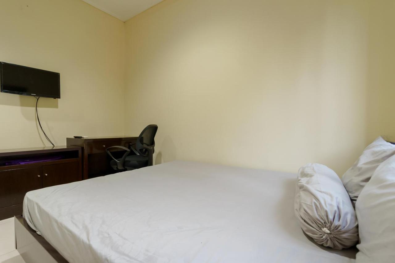 Dago Suites Syariah Cikarang Mitra Reddoorz ブカシ エクステリア 写真