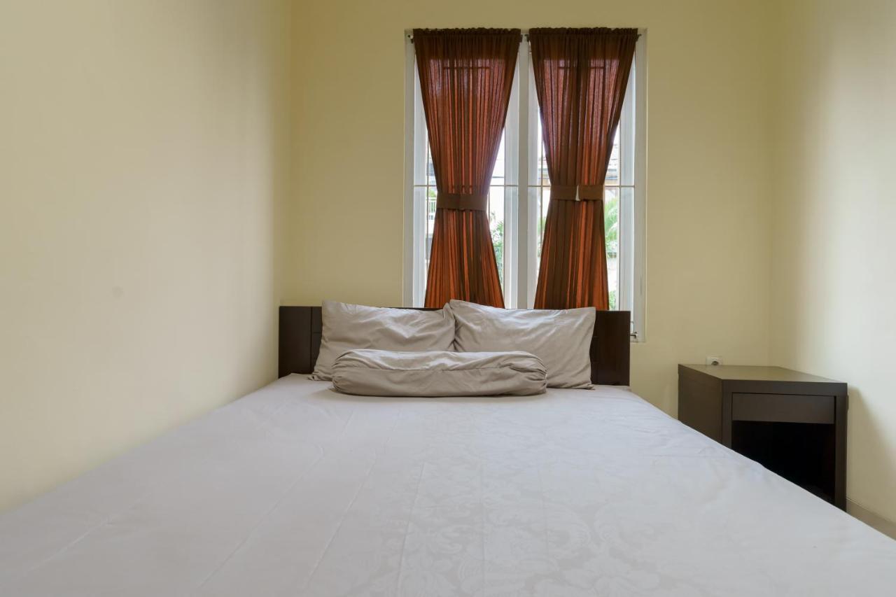Dago Suites Syariah Cikarang Mitra Reddoorz ブカシ エクステリア 写真